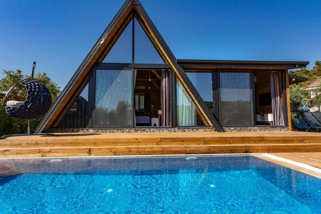 Villa Zeytin Havuzlu Jakuzili Fethiye Zewnętrze zdjęcie