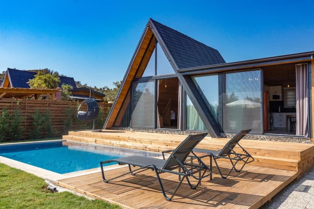 Villa Zeytin Havuzlu Jakuzili Fethiye Zewnętrze zdjęcie