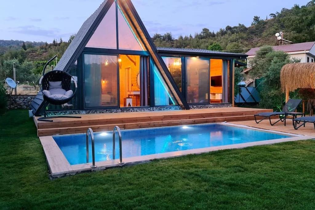 Villa Zeytin Havuzlu Jakuzili Fethiye Zewnętrze zdjęcie