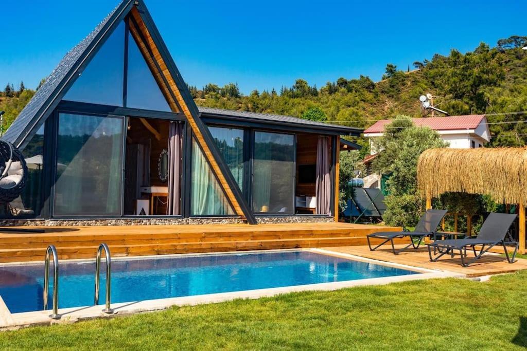 Villa Zeytin Havuzlu Jakuzili Fethiye Zewnętrze zdjęcie